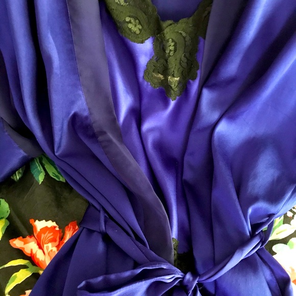 Victoria’s Secret Short Nightgown & Robe Peignoir Tanzanite & Black Perfect Sz M - Picture 2 of 7